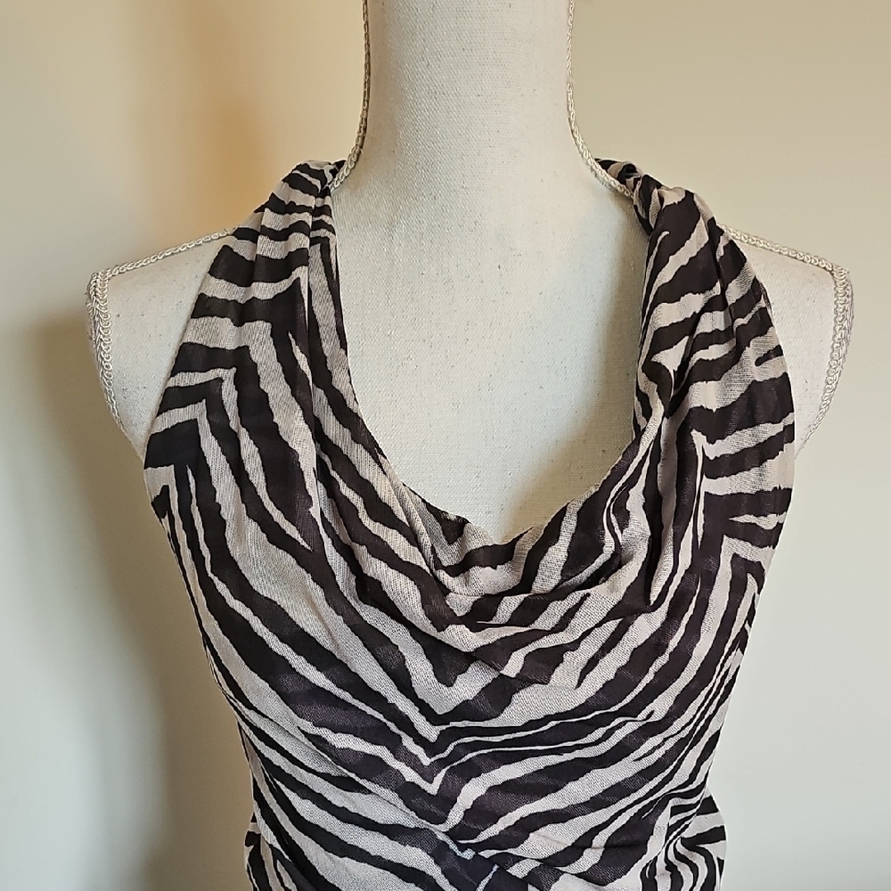 Zebra Print Sleeveless Top - Picture 2 of 5